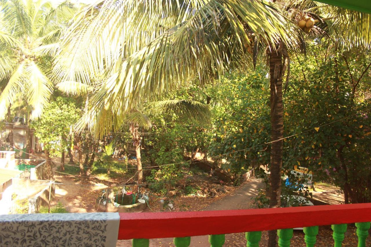 Rasta Mansion Beach Hostel And Rooms Arambol Exterior foto